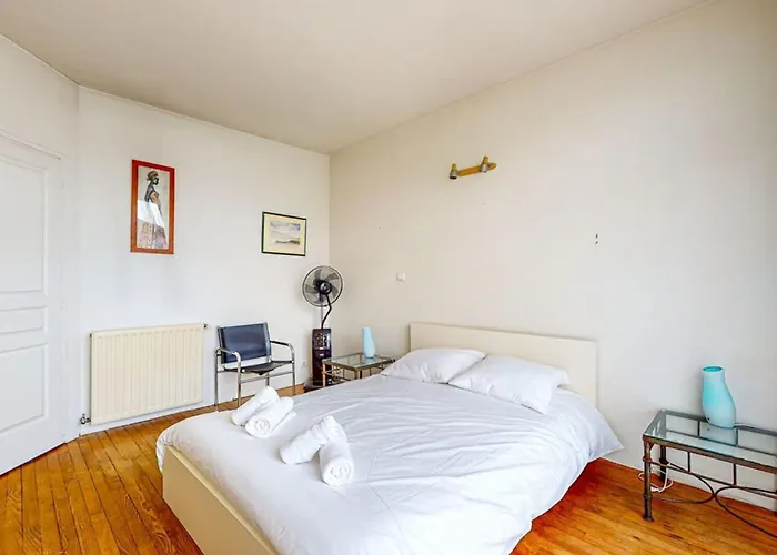 St Agne - Maison 3 Ch Patio Ferienhaus